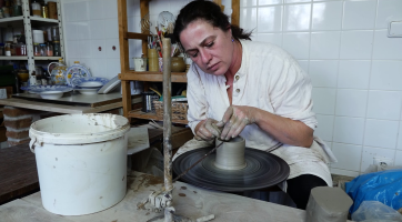 Dekorativní a užitková keramika (Gabriela Majíčková)