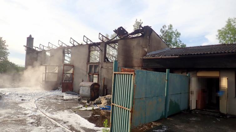 U rozsáhlého požáru v Napajedlích zasahovalo šest hasičských jednotek