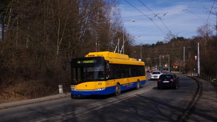 Trolejbusovou dopravu ochromil výpadek proudu