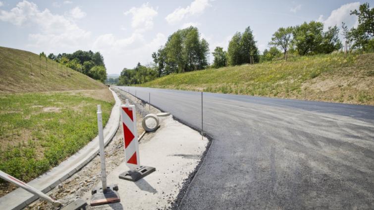 Zlínský kraj dostane od státu více peněz na opravu silnic
