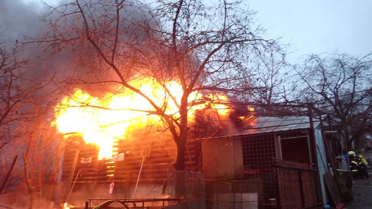 Ve dvou hospodářských budovách v Lípě u Zlína vypukl požár