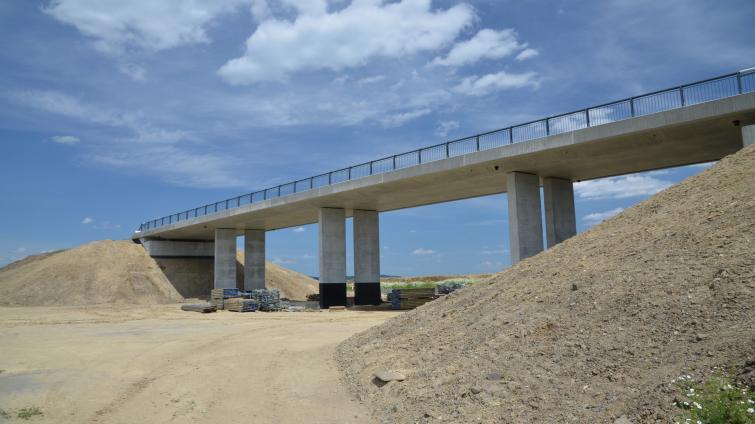 Začala dlouho očekávaná stavba úseku dálnice D49 mezi Hulínem a Fryštákem
