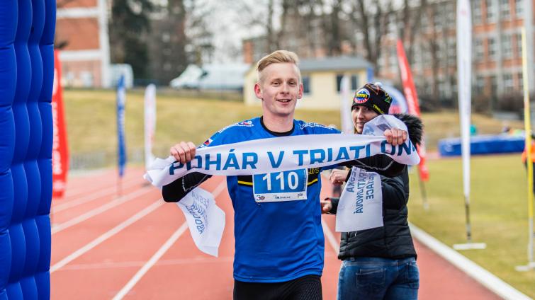 Český pohár v aquatlonu odstartoval ve Zlíně triumfem Václavíka a Horňové