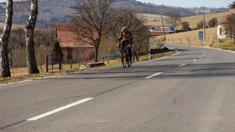 Oprava silnice na česko-slovenské hranici skončila. Cesta k sousedům by díky ní měla být bezpečnější