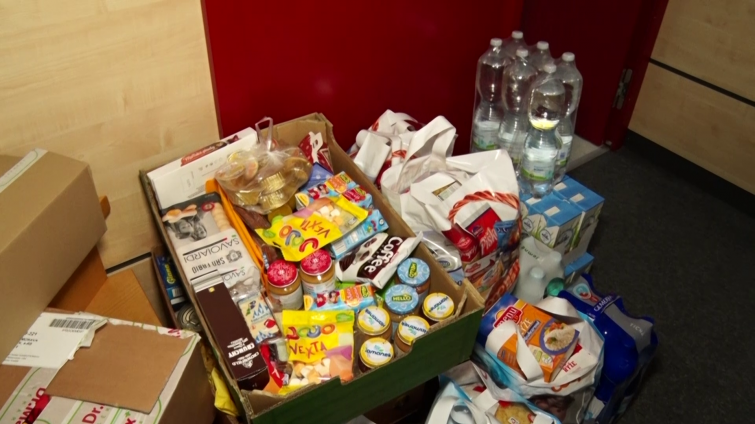 Sbírka materiální pomoci pro Ukrajince hlásí nedostatek trvanlivých potravin