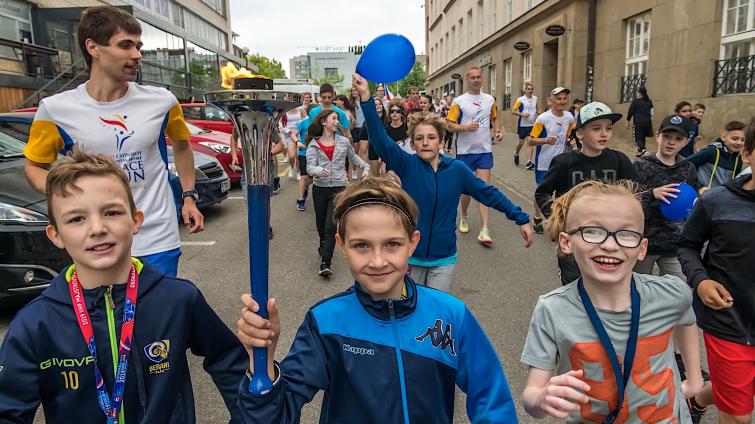 Do Zlína dorazila Mírová pochodeň