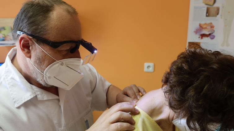 Preventivní akce v Kroměřížské nemocnici odhalila pět podezření na melanom