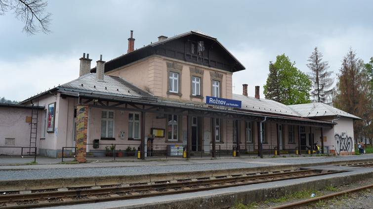 Rekonstrukce vlakového nádraží v Rožnově začne ještě letos. Vyjde na 236 milionů korun 