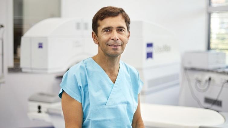 Uznávaný zlínský oftalmolog Pavel Stodůlka povede mezinárodní odbornou společnost oční chirurgie