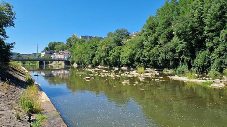 Kvůli dlouhotrvajícímu suchu vydala vsetínská radnice zákaz odběru vody z řek a potoků