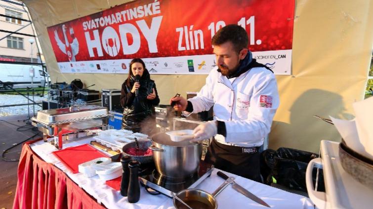 Na Svatomartinské hody přijede do Zlína Roman Staša se svou kuchařskou show