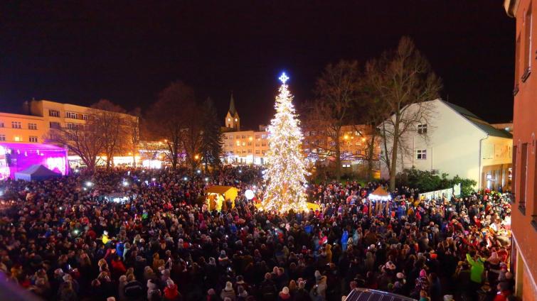 Ve Zlíně zazáří několik vánočních stromů. Kromě náměstí Míru také v místních částech