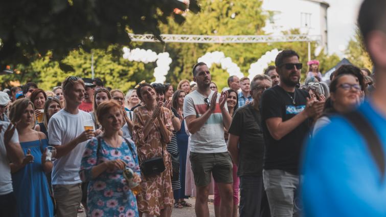 Zlín odstartuje léto velkolepým třídenním festivalem. Přijedou Buty, Dasha, Lenka Dusilová nebo Majk Spirit!