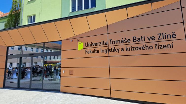 Zrekonstruovaná budova UTB v Uherském Hradišti nabízí novou odpočinkovou zónu nebo expozici Tomáše Bati