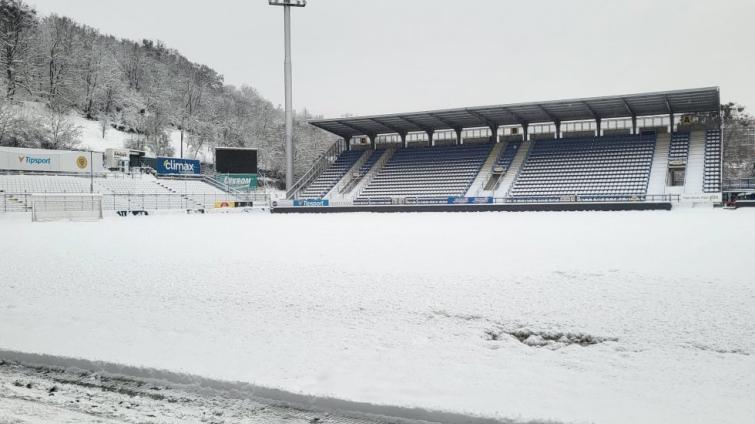 Nedělní šlágr fotbalistů Zlína se Slavií byl kvůli sněhu odložen