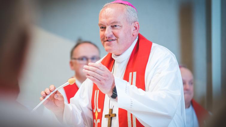 Novým olomouckým arcibiskupem byl zvolen rodák ze Strání Josef Nuzík