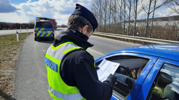 Policisté si během Velikonoc posvítili na řidiče. Největší hříšník nadýchal téměř 3 promile