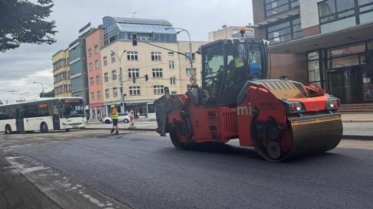 Opravy v centru Zlína pokračují. Silničáři se přesunuli na Baťovu třídu