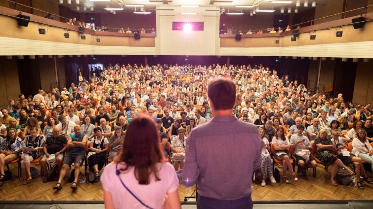 Na jubilejní 50. Letní filmovou školu přijelo 4600 akreditovaných návštěvníků. Od soboty do pondělí bylo vyprodáno