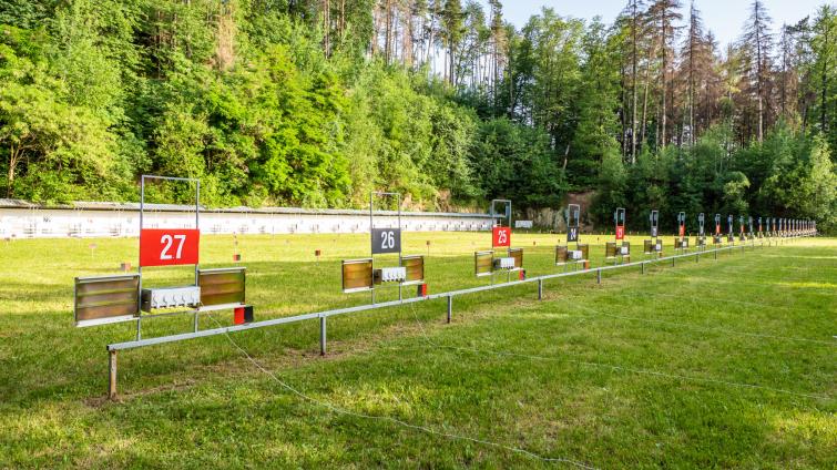 Biatlonový areál, který nemá na Moravě obdoby! V Bystřici pod Hostýnem vznikají speciální tratě pro jízdu na kolečkových lyžích