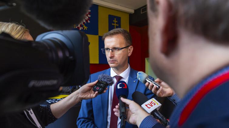 Hejtman Radim Holiš žádá vládu o dokončení hloubkového pyrotechnického průzkumu ve Vrběticích