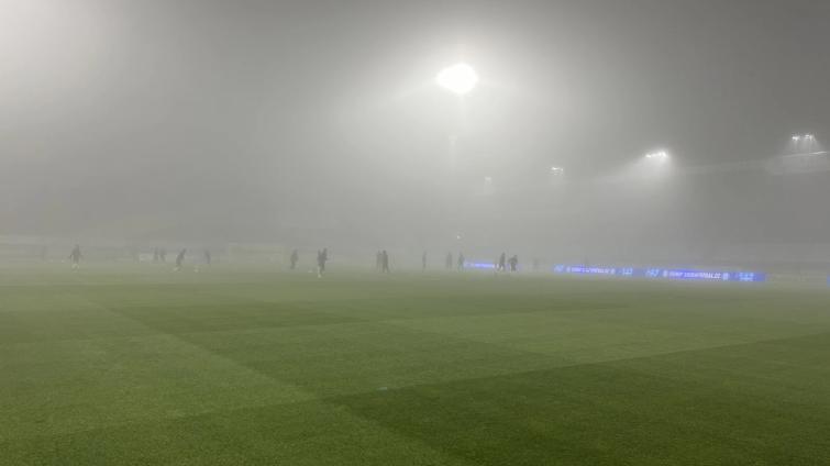 Počasí bylo proti fotbalu. Zápas Slovácka v Olomouci byl kvůli mlze odložen 