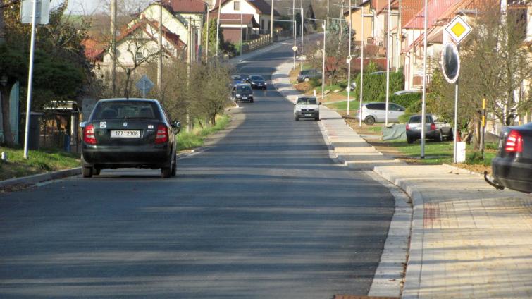 Kilometrový průtah Halenkovicemi je po více než půl roce opět průjezdný