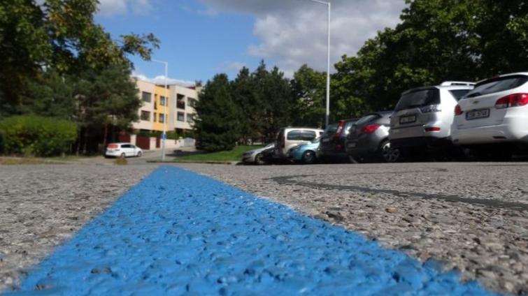 Chystají se další debaty na téma zavedení modrých zón. Vyjádřit se můžete i v on-line dotazníku