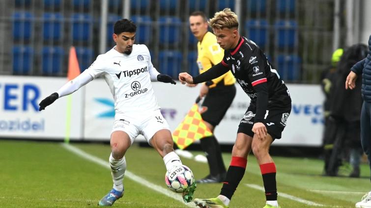 VAR sebral Kvasinovi dva góly. Slovácko hrálo s Pardubicemi 1:1