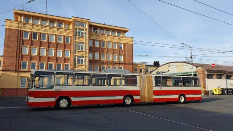 Mechanici DSZO obnovili pro brněnské muzeum historický kloubový trolejbus 