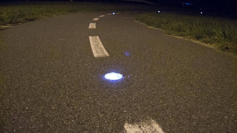 Cyklisty přivedou do Otrokovic nová solární světla. Projekt navrhli obyvatelé města