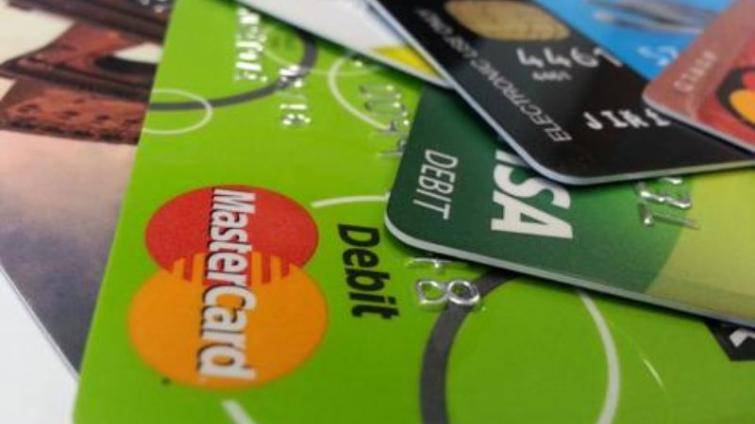 Zadlužený muž zneužil svou partnerku. Pod její identitou si půjčil přes 350 tisíc korun