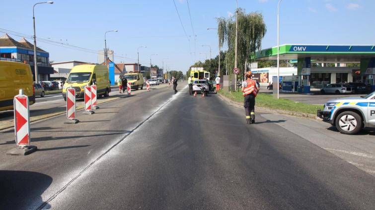 Ve Zlíně během neděle havarovali dva motorkáři. Oba se zranili, jeden těžce