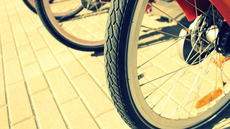Trable s cyklisty v Kroměříži. Jeden byl opilý, druhý neosvětlený a třetí kolo ukradl