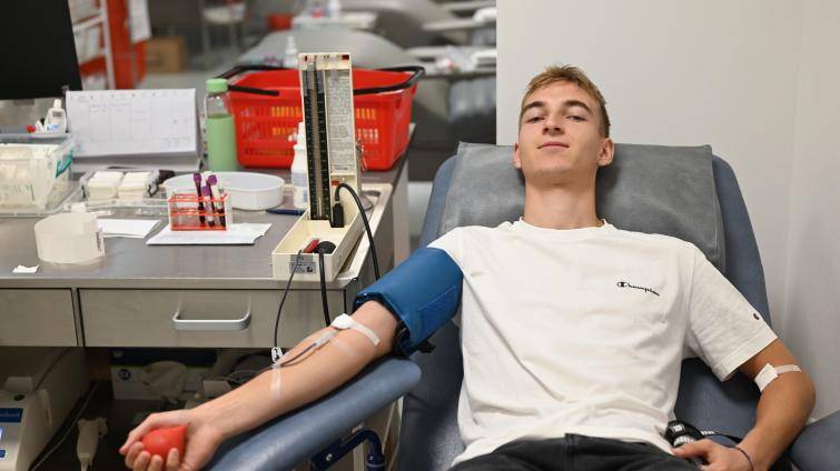 Studenti uherskohradišťského gymnázia poprvé darovali krev