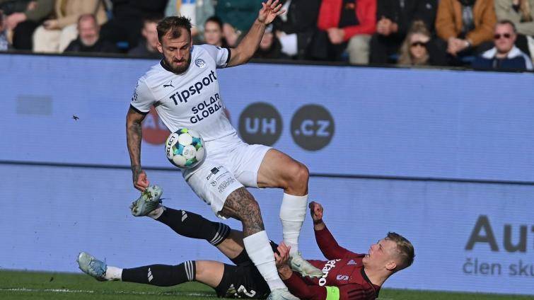 Slovácko obralo lídra tabulky, se Spartou doma remizovalo