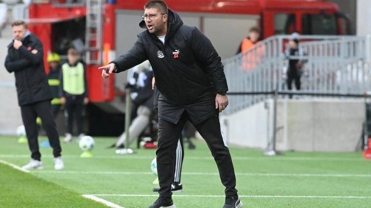 Odvolání Kameníka nepomohlo, Slovácko prohrálo v Hradci vysoko 0:4 