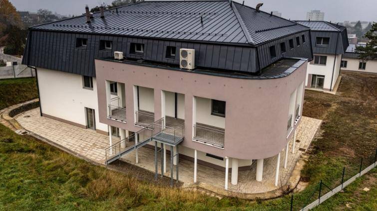 Rekonstrukce objektu sociálních služeb v Malenovicích finišuje