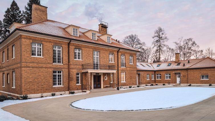 Čiperova vila ve Zlíně se vrací k životu. Rekonstrukce vyšla na 202 milionů