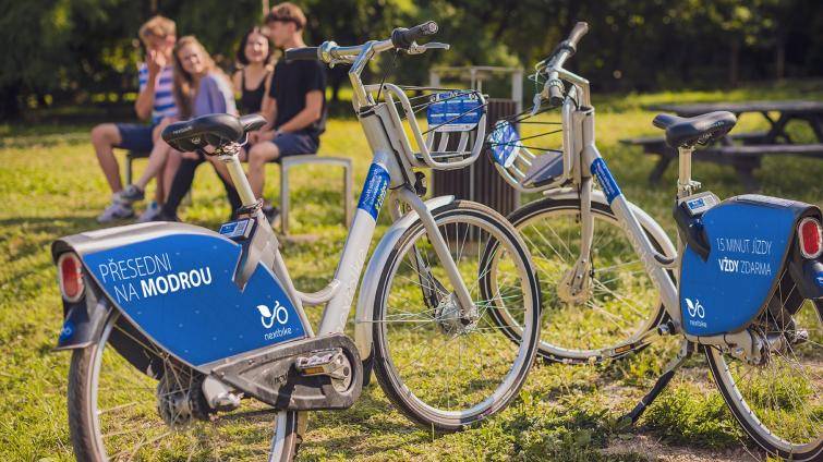 Do Otrokovic míří sdílená kola, pilotně už od března