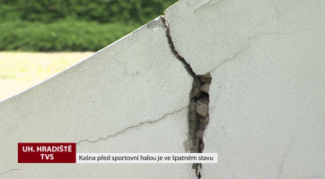 Kašna před sportovní halou je ve špatném stavu