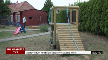 Azylový dům Petrklíč má nově vystavěné hřiště