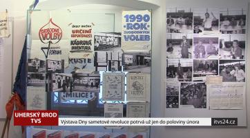 Výstava Dny sametové revoluce potrvá už jen do poloviny února