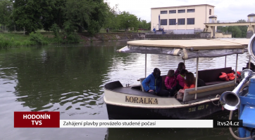 Zahájení plavby provázelo studené počasí