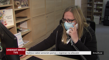 Radnice nabízí seniorům pomoc s registrací na očkování