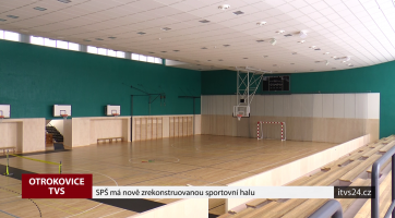 SPŠ má nově zrekonstruovanou sportovní halu