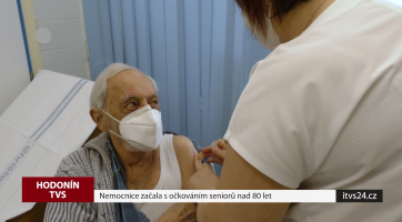 Nemocnice začala s očkováním seniorů nad 80 let