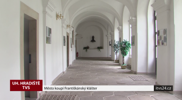 Město koupí Františkánský klášter