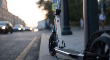 Vedení Zlína není se sdílenými koloběžkami spokojeno