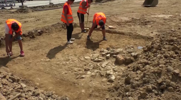 Na náměstí probíhá archeologický průzkum